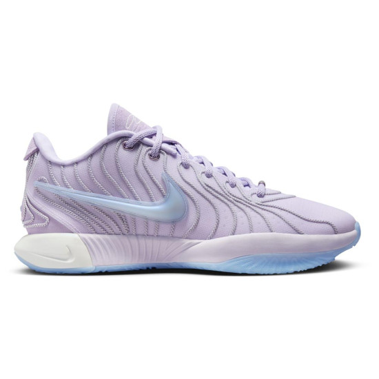 Nike LeBron XXI